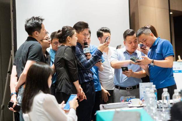 外汇操盘培训(外汇操盘团队可信吗)